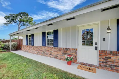 5562 S Shadyside Circle 1