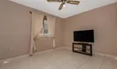 271 E 17th St Photo