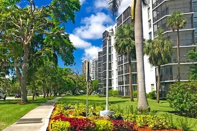 3475 N Country Club Dr #608 1