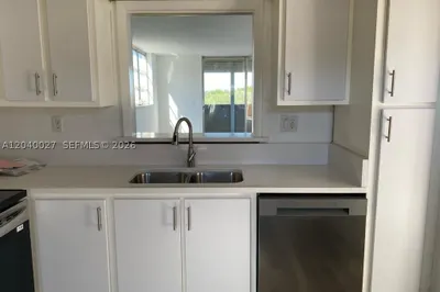 406 NW 68th Ave #526 1