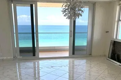 1920 S Ocean Drive #16B 1