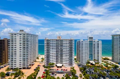 3700 Galt Ocean Dr - Royal Ambassador Co
