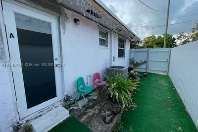 2130 NW 43rd St 1