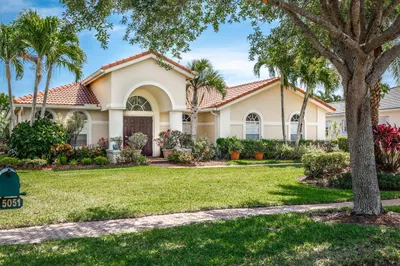 5051 SW Hammock Creek Drive 1