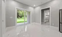 660 NE Moss Rose Place Photo