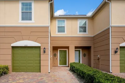 1069 Normandie Way 1