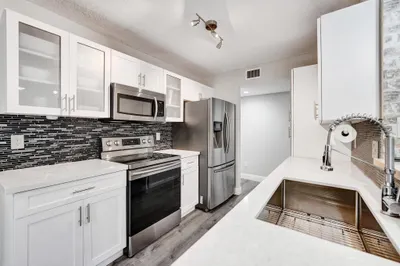 9280 NW 9th Court #9280 1