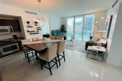 950 Brickell Bay Dr #3207 1