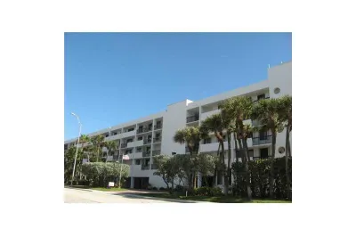 510 N Ocean Boulevard #Unit 404 1