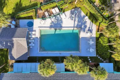 13513 Indian River Dr Drive S #Corner #6-01 1