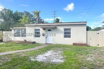 1671 NE 182 St 1