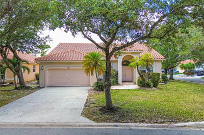 5374 NW 57th Ave 1