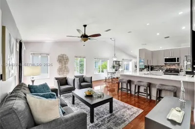 4444 Dogwood Cir 1
