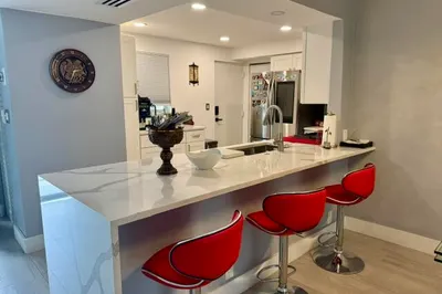 6100 NW 2nd Avenue #329 1