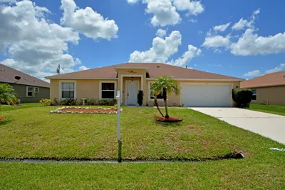542 SW Millard Drive 1