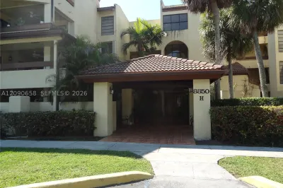 8850 SW 123rd Ct #H305 1
