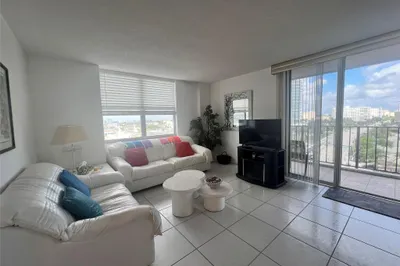 101 Briny Avenue #811 1