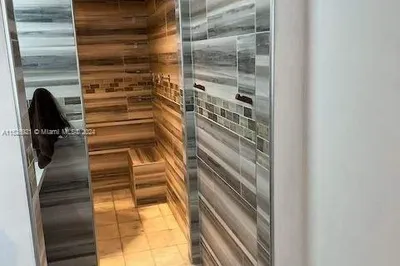 630 Tennis Club Dr #201 1