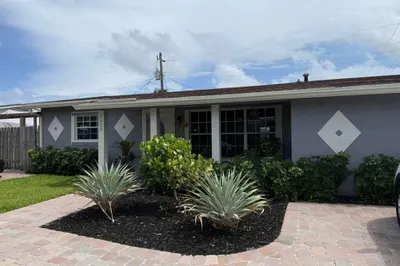1520 NE 35TH Street #1520 1