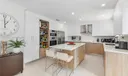 301 Hampton Ln Photo