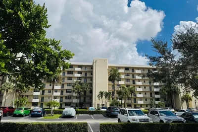 2430 DEER CREEK COUNTRY CLUB Boulevard #407-2 1