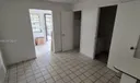 610 E 6th Pl Photo