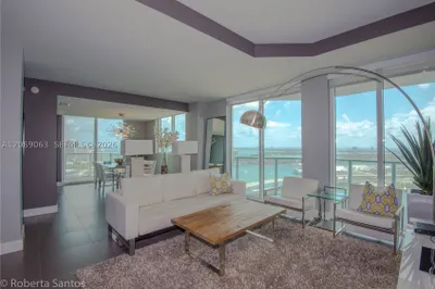244 Biscayne Blvd #3902 1