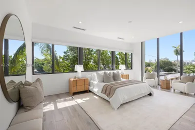 1525 Bay Rd #1525 1