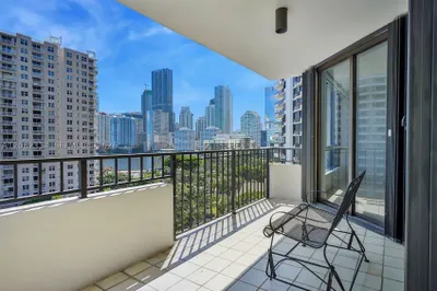 520 Brickell Key Dr #A1007 1