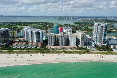6039 Collins Ave #1728 1