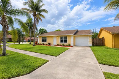 6117 Blue Grass Circle 1