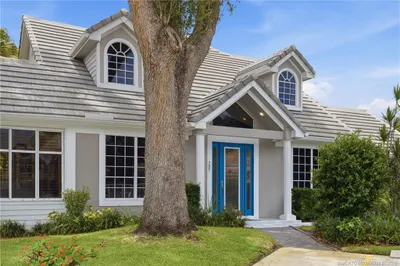 207 Woodsmuir Court 1