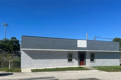 6444 NE 4th Ave 1