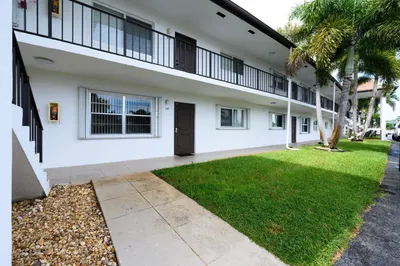 3075 Gardens East Drive #14 1