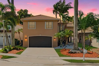FRONT VIEW TWILIGHT