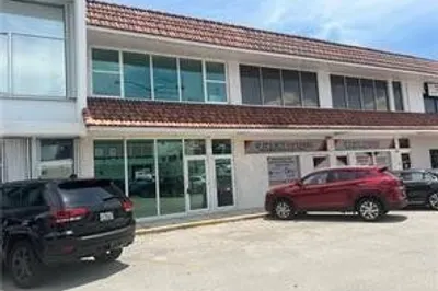 3038 N Federal Highway #E - 2nd FL Office 1