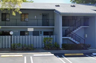 2535 SW 22nd Ave #2020 1