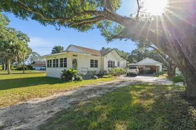 3803 Sunrise Boulevard 1
