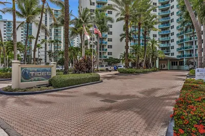 3901 S Ocean Drive #3j 1