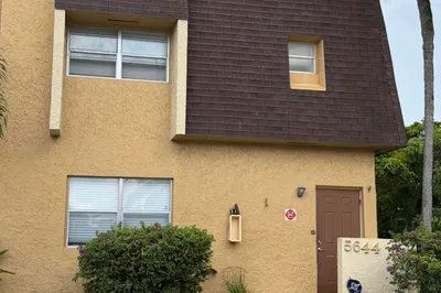 5644 BLUEBERRY Court #11 1