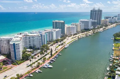 5161 Collins Ave #306 1