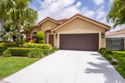 149 Cypress Cove 1