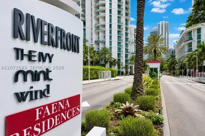 350 S Miami Ave #2215 1