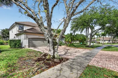 4953 Kensington Cir 1