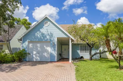 2830 Black Pine Court 1