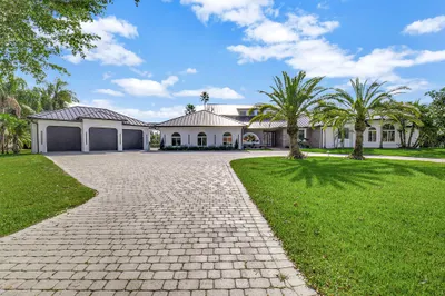 10232 Avenida Del Rio 1