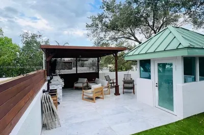 Rooftop patio