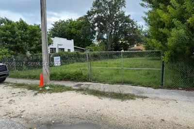 1036 NW 31st St 1