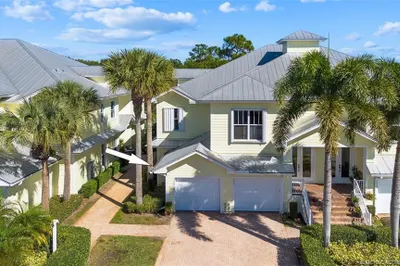 3407 SW Sawgrass Villas Drive #11A 1