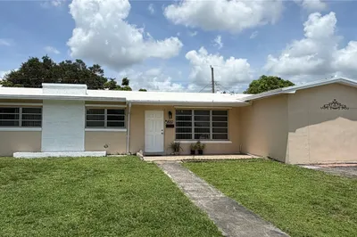 800 NW 76th Ave 1